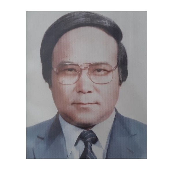 12대 이사장 김관주(1985-1986).jpg